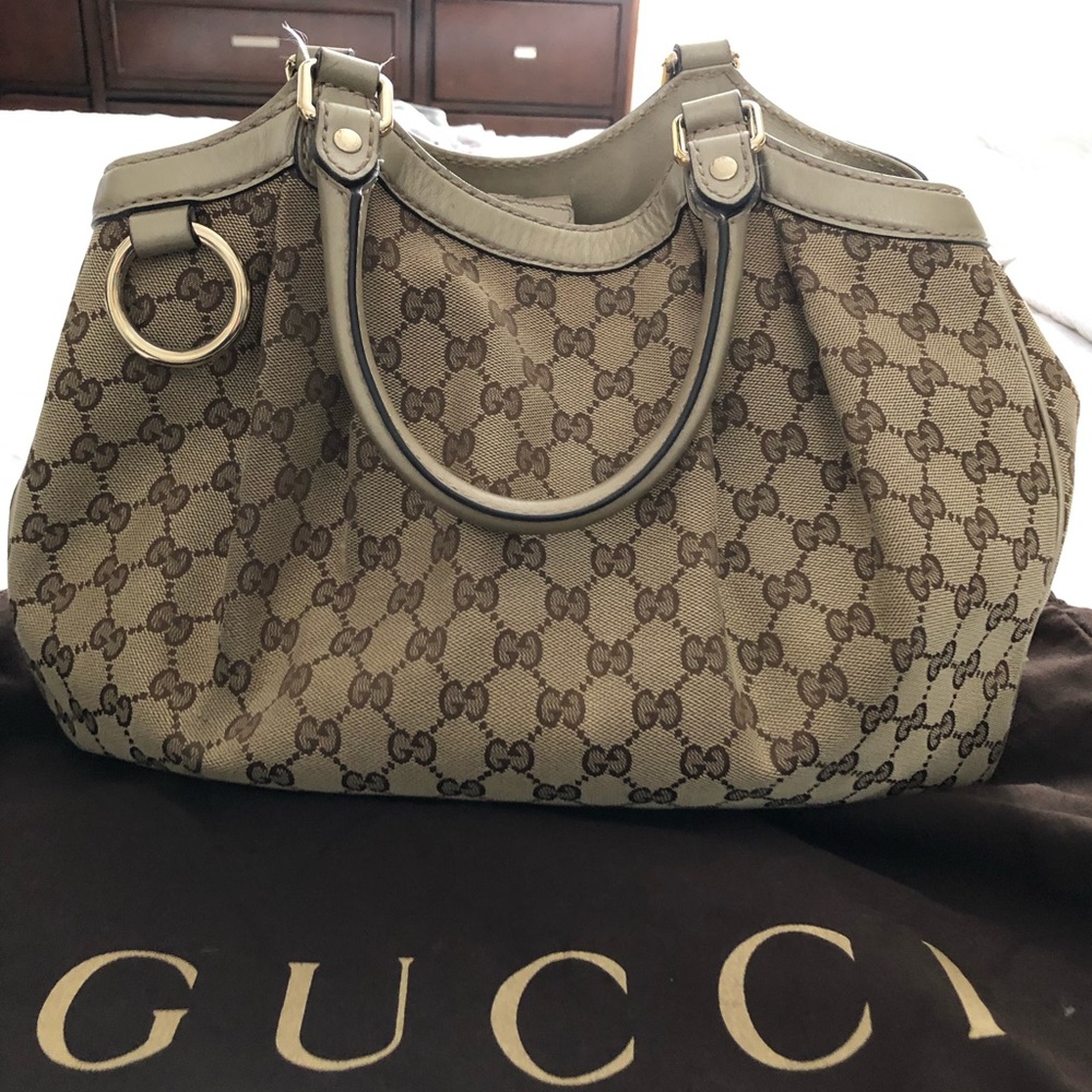 Gucci Sukey medium bag (gold handle)